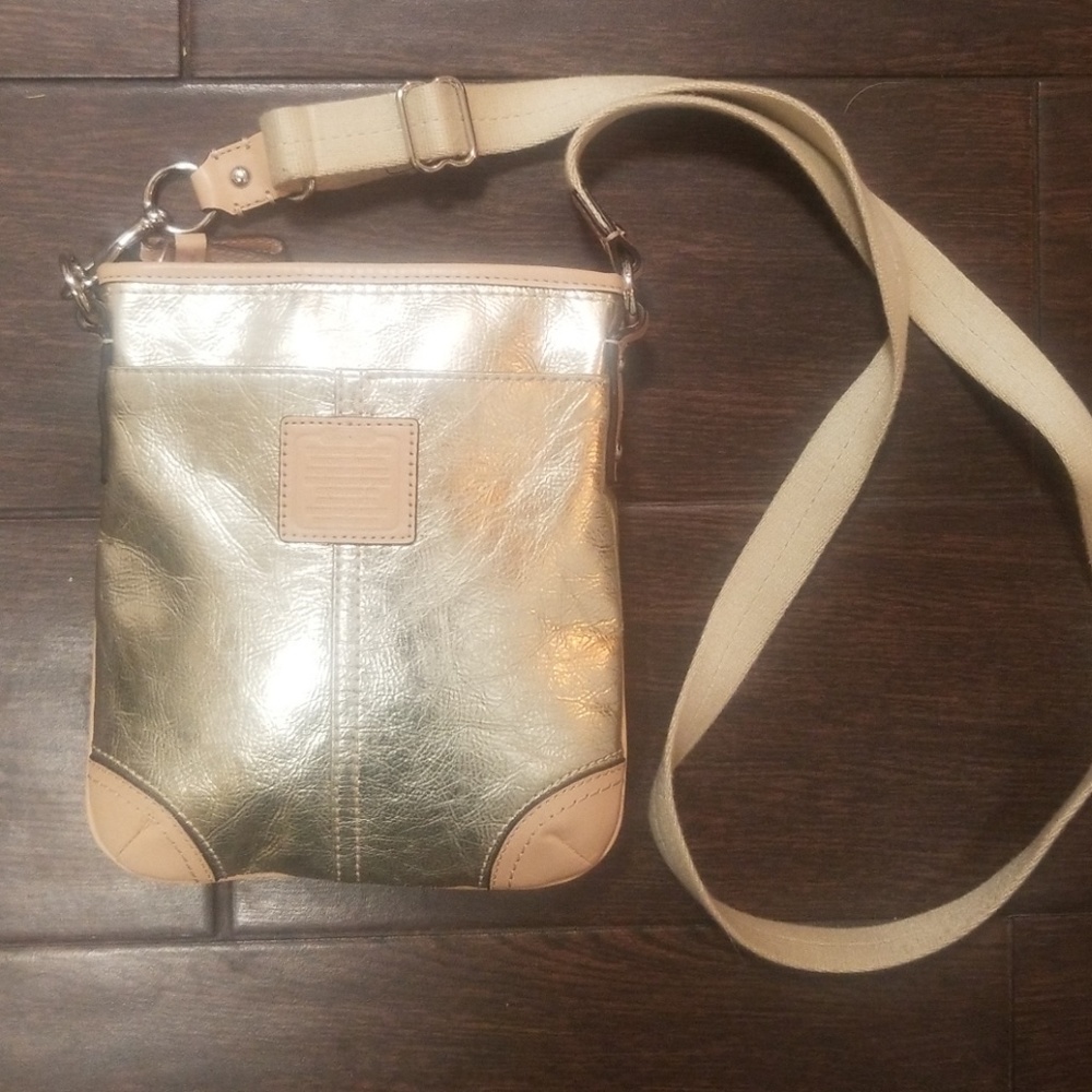 Coach(NWOT) Leather Metallic Crossbody Bag